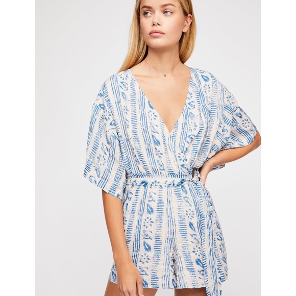 Free People Pants - FREE PEOPLE printed Put A Ring On It romper S